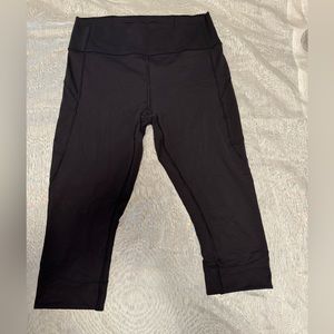 Lululemon Cropped High rise leggings 21” black size 12